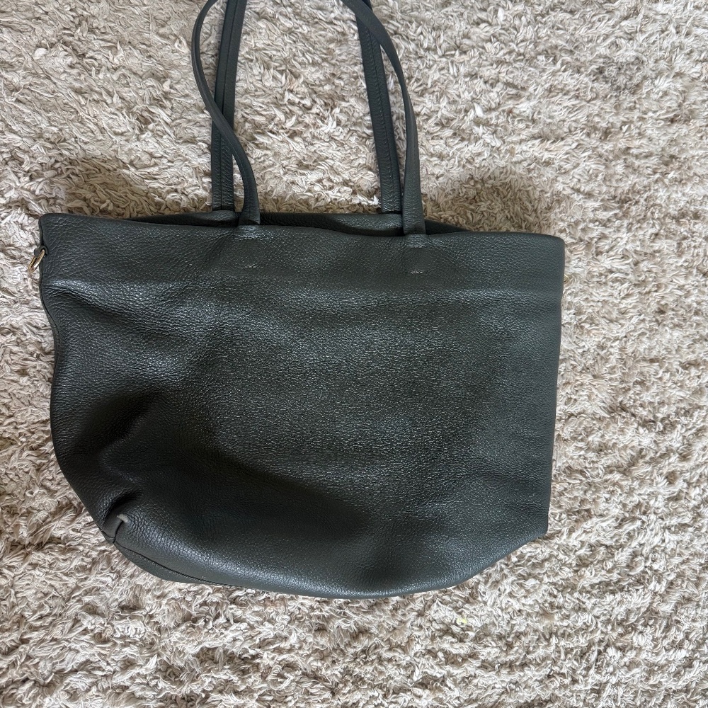 Cuyana Leather Tote